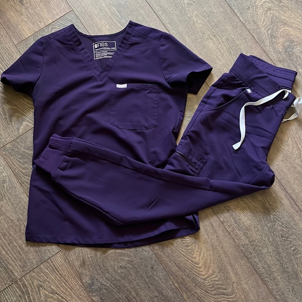 Figs scrub set